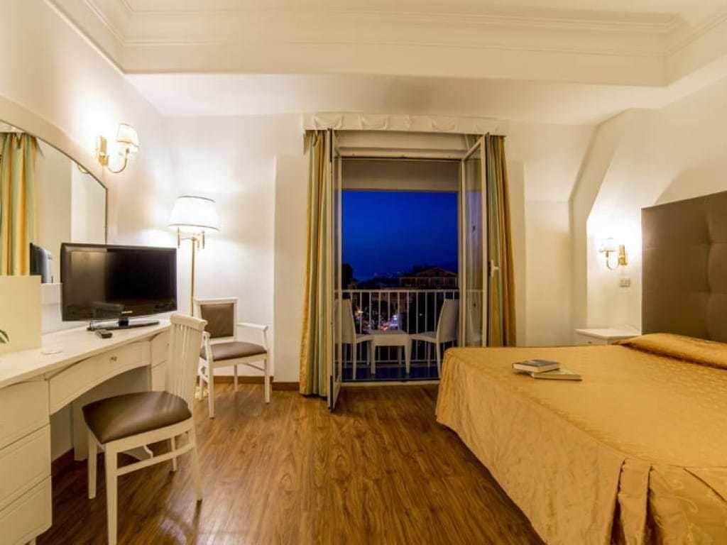 Grand Hotel Parco Del Sole ซานตาเญลโล ภายนอก รูปภาพ