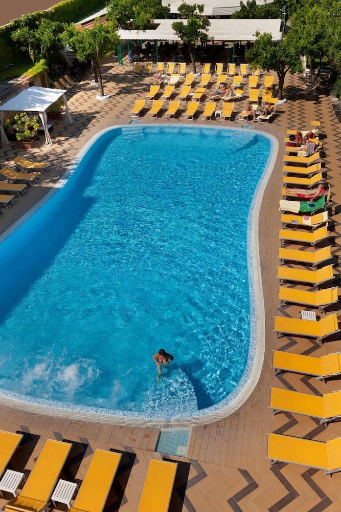 Grand Hotel Parco Del Sole ซานตาเญลโล ภายนอก รูปภาพ