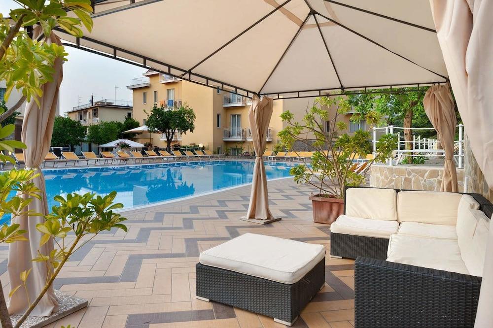 Grand Hotel Parco Del Sole ซานตาเญลโล ภายนอก รูปภาพ