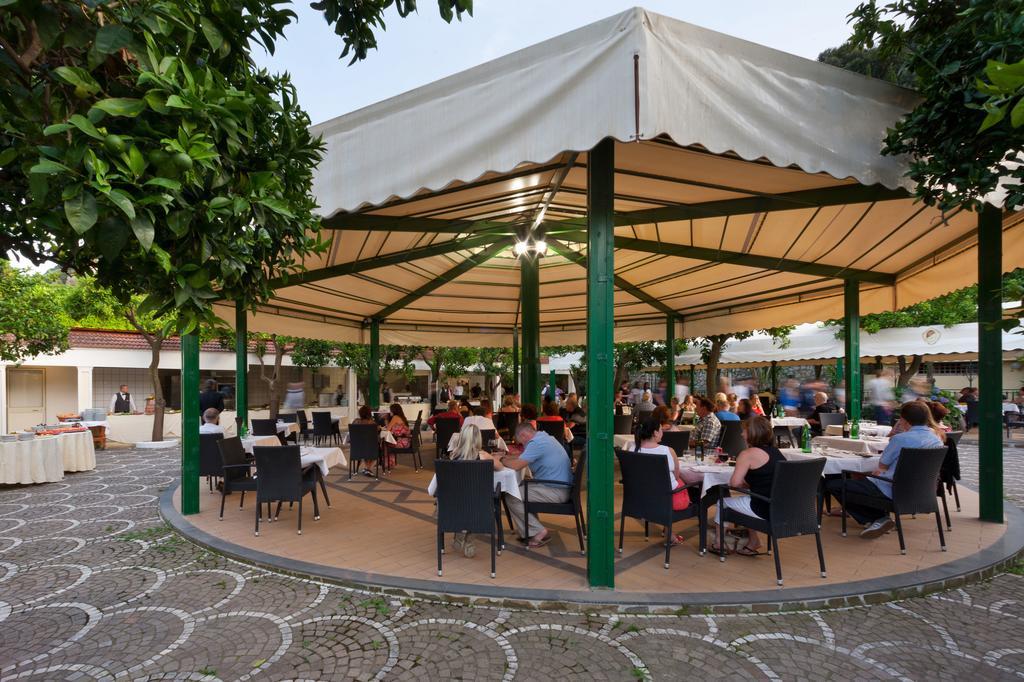 Grand Hotel Parco Del Sole ซานตาเญลโล ภายนอก รูปภาพ