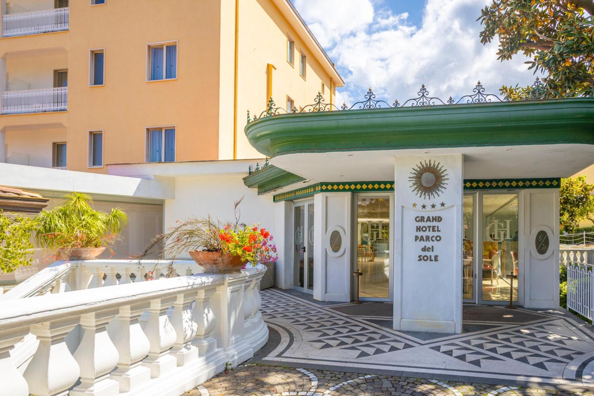 Grand Hotel Parco Del Sole ซานตาเญลโล ภายนอก รูปภาพ