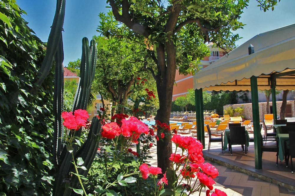Grand Hotel Parco Del Sole ซานตาเญลโล ภายนอก รูปภาพ