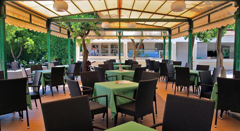 Grand Hotel Parco Del Sole ซานตาเญลโล ภายนอก รูปภาพ